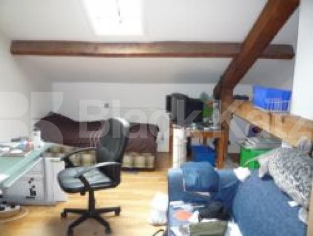 			LET, 3 Bedroom, 1 bath, 1 reception Serviced Apartments			 Princess Park Manor, Frien Barnet